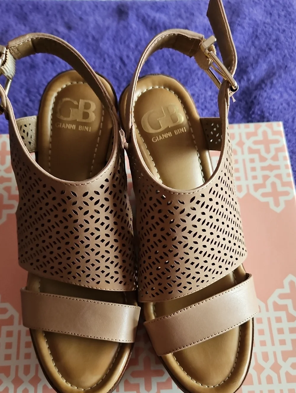 NWT Gianni Bini Soo-Good Sierra Tan Wood Look Platform Wedge, Size 7 M